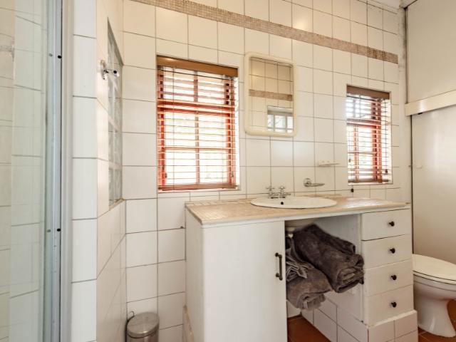 8 Bedroom Property for Sale in Paradise Western Cape